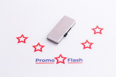 Pendrive z grawerowanym logo